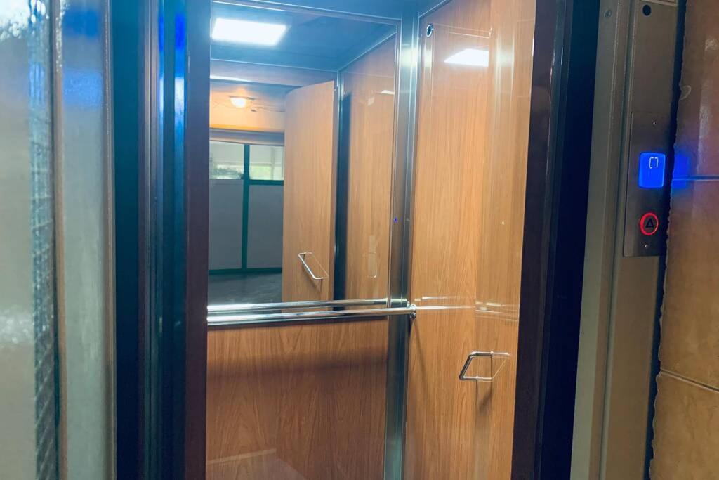 Cozy 2 Rooms Apartment Close To City Center Bucarest Exterior foto