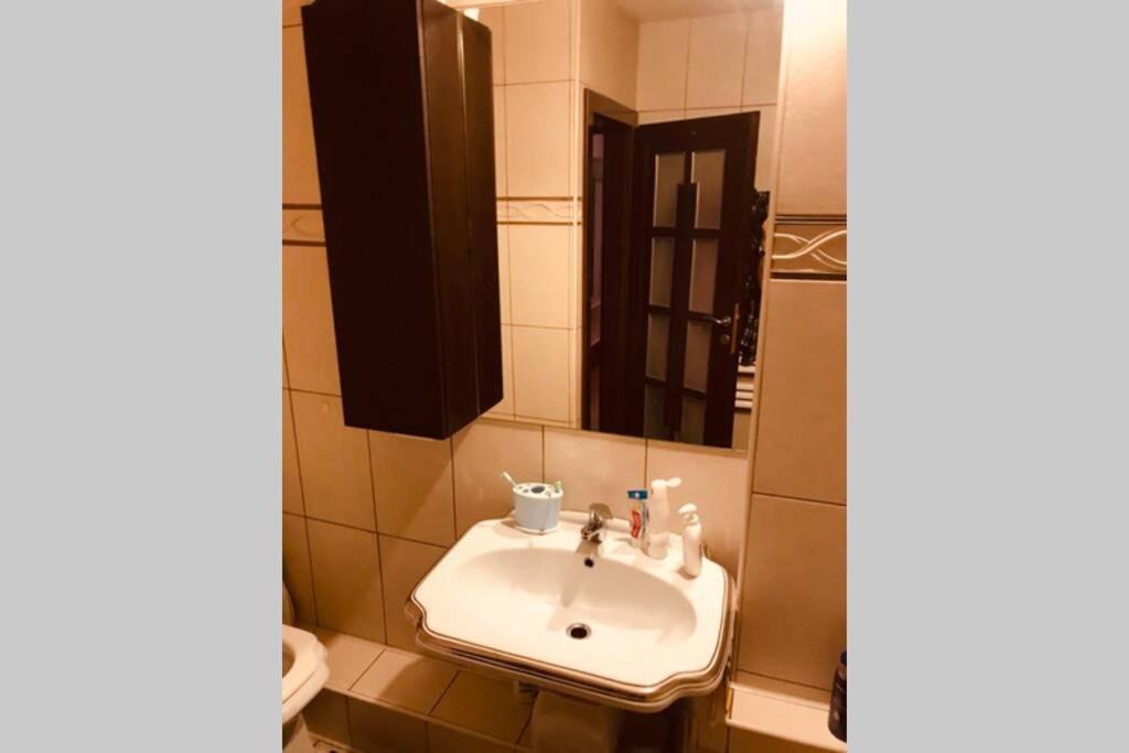 Cozy 2 Rooms Apartment Close To City Center Bucarest Exterior foto