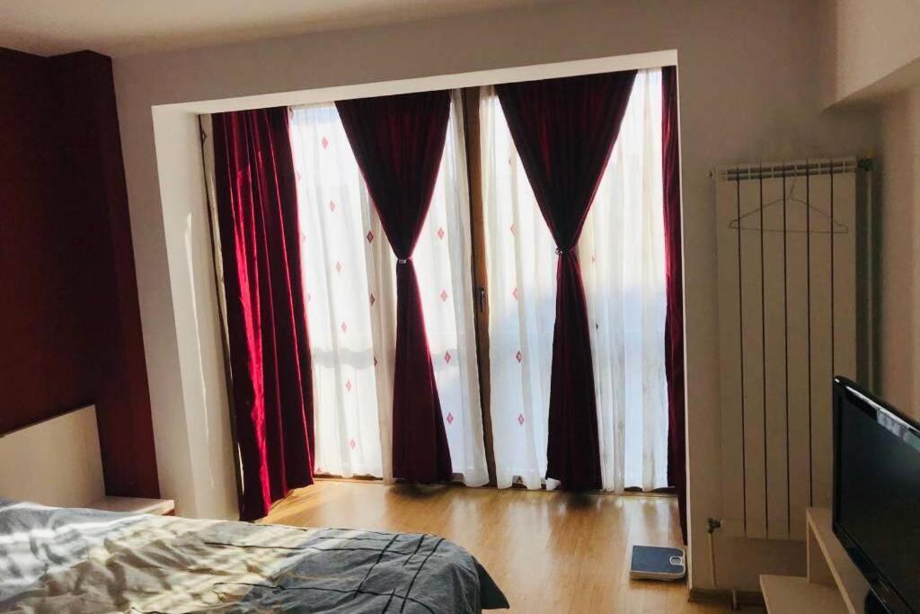 Cozy 2 Rooms Apartment Close To City Center Bucarest Exterior foto